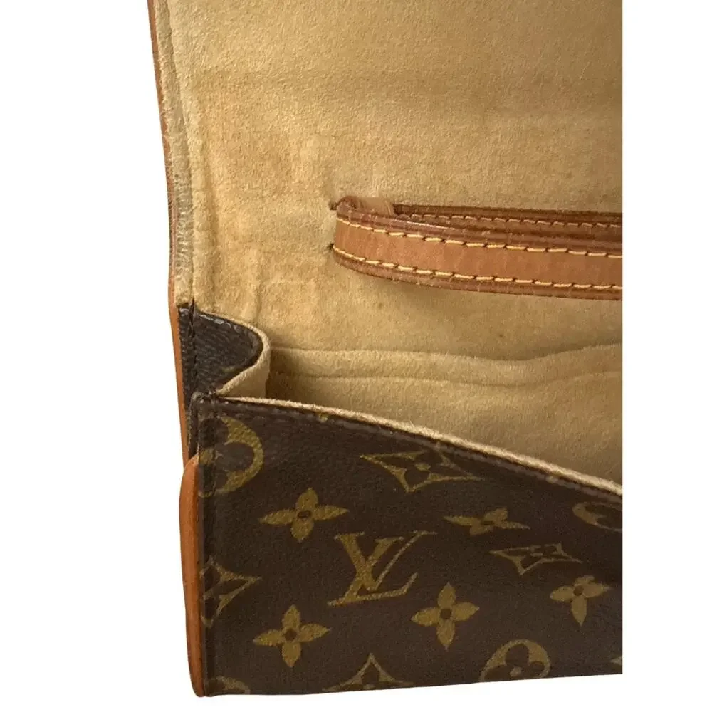 Authentic Louis Vuitton Pochette  Twin GM  Monogram Crossbody Clutch Bag Vintage